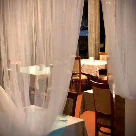 Pensionat Room in BB - Hotel Villa Alexandra - Stay in complete relaxation *